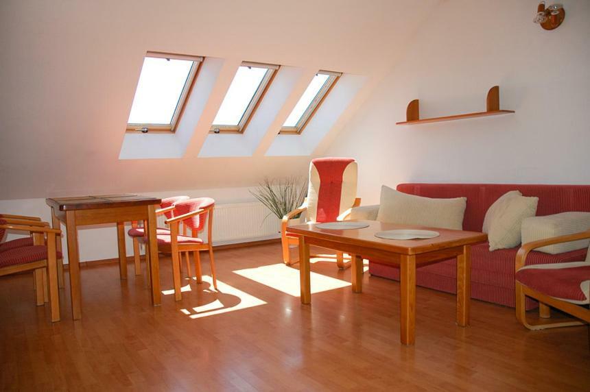 Apartmán Lawer Rewal Exteriér fotografie